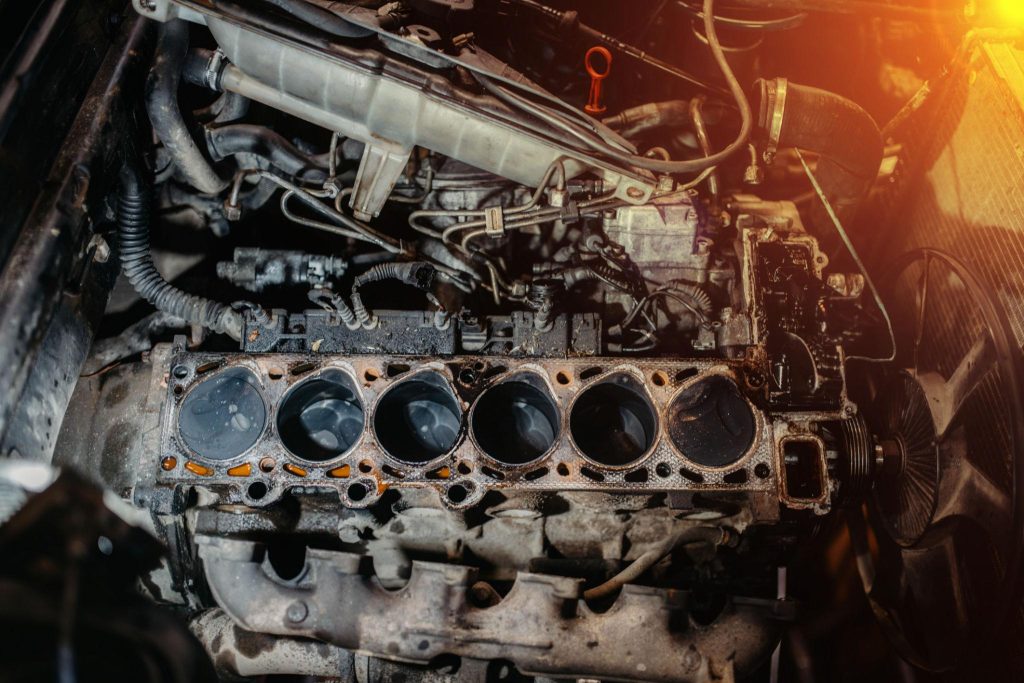 Najhoršie motory poškodenie piestu a valca | Vyber si auto