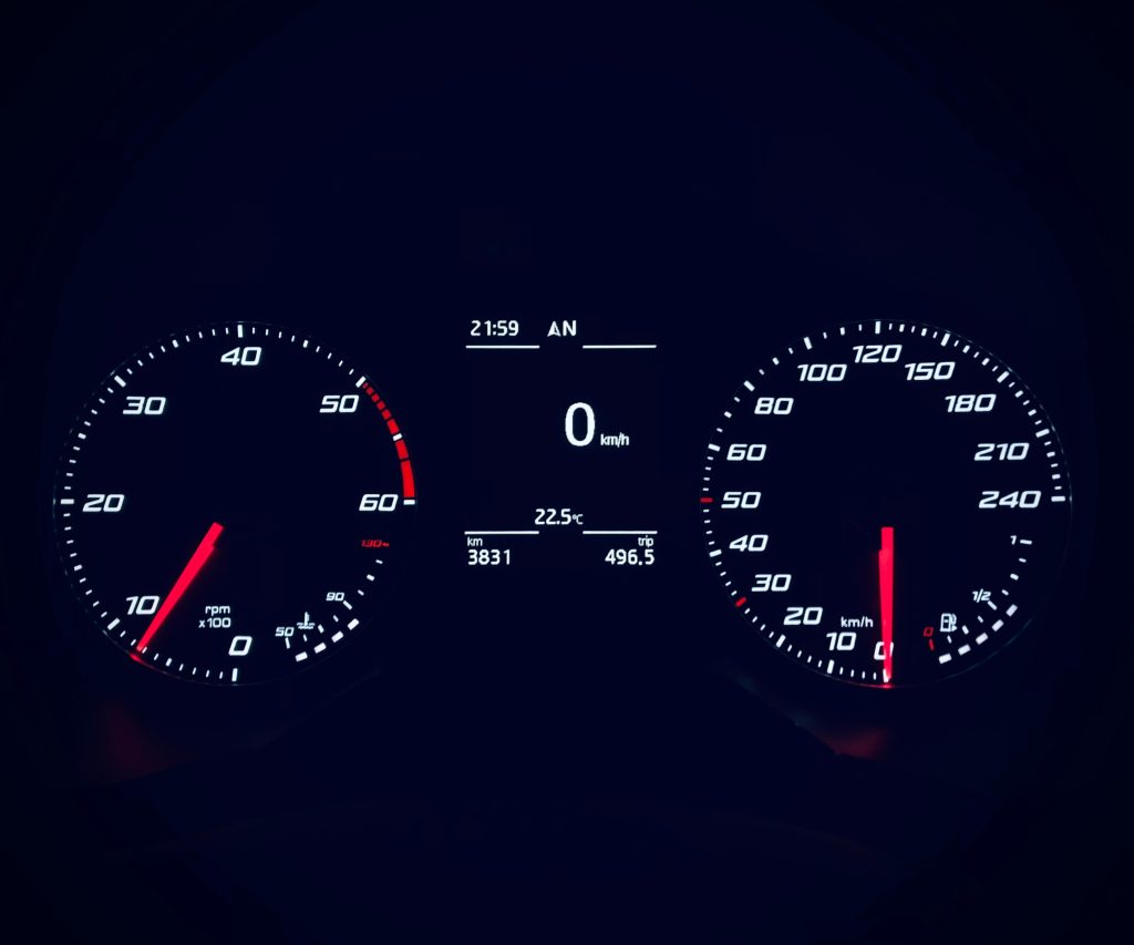 Ako zistiť stočené kilometre? Nekúpte drahý problém